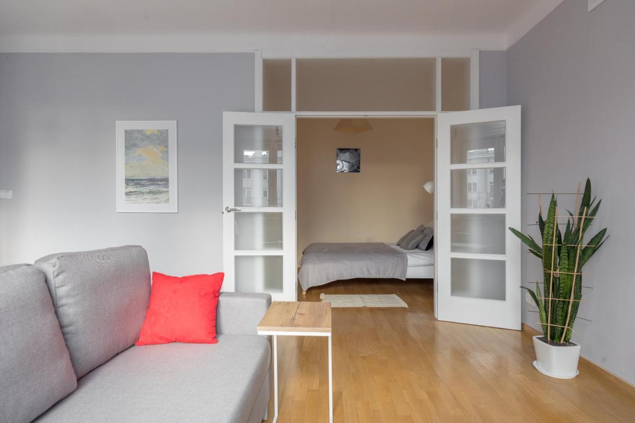 Metro Raclawicka Red Apartment Warsawa Bagian luar foto
