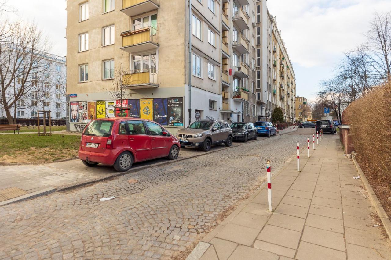 Metro Raclawicka Red Apartment Warsawa Bagian luar foto