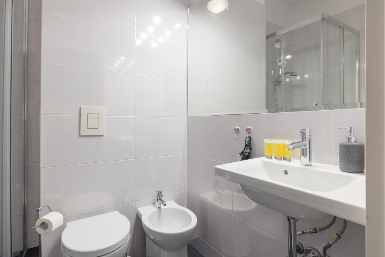 Metro Raclawicka Red Apartment Warsawa Bagian luar foto